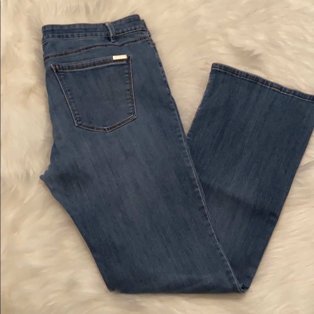 WHBM Mid Rise Boot Cut Light Wash Stretch Jeans - Picture 9 of 12